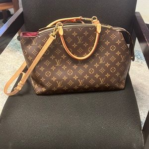 Louis Vuitton purse